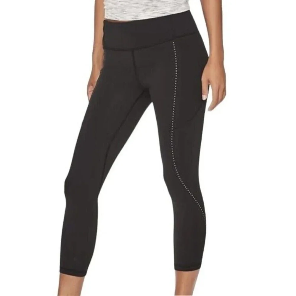 Lululemon Womens Extra Mile Crop Reflective Black Leggings Crop Size 2 Running